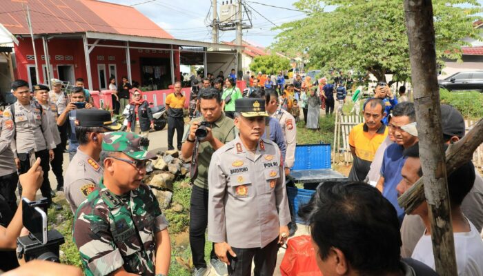 Kapolda Bengkulu Tinjau Langsung Penanganan Dampak Gempa Bumi 6,3 SR di Bengkulu