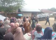 Polda Sumbar Salurkan Bantuan untuk Ibu dan Balita Terdampak Banjir Bandang di Nanggalo