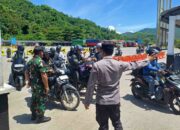Antisipasi Kerawanan Nataru: Polsek Lembar Cek Dokumen Kendaraan Kapal